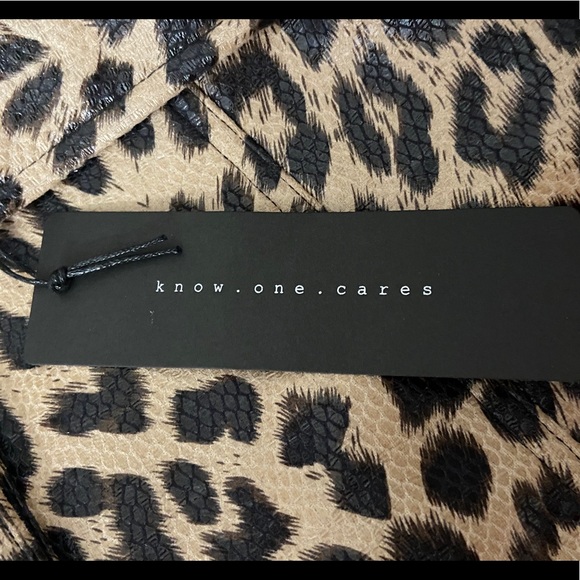 Know One Cares Embossed Leopard Faux Leather Skirt - Picture 6 of 7